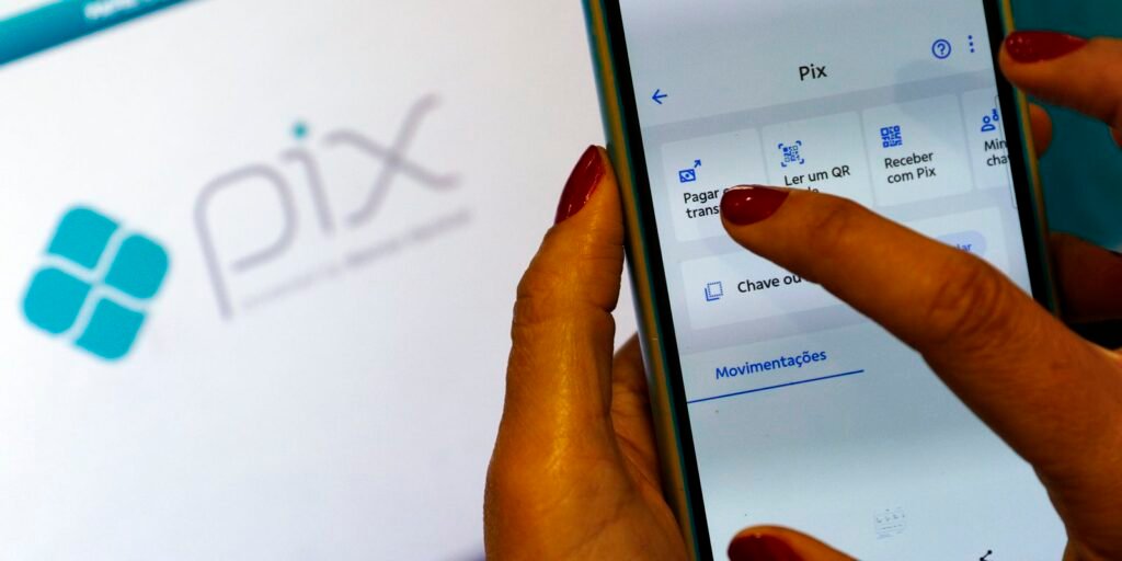 Número de pessoas que acessam banco online cresce 22 milhões em 2 anos