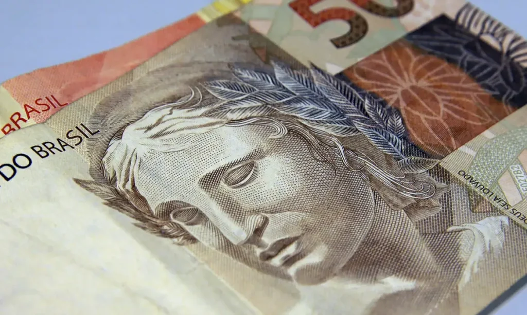 Desigualdade: Renda do 0,1% Mais Rico Cresce 6,9% em 6 Anos, Aponta Estudo 8 Moeda Nacional, Real, Dinheiro, notas de real,Cédulas do real