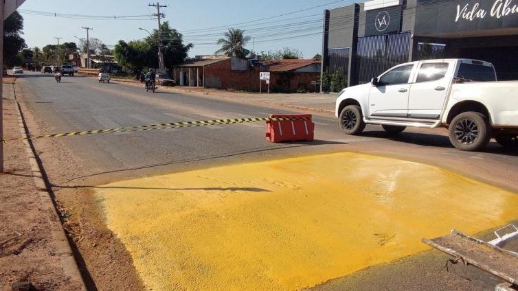 Cáceres reforça segurança viária com pintura de quebra-molas e novas placas 4 Sinalização viária Cáceres: prefeitura intensifica ações